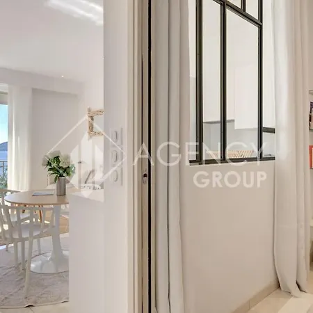 Magnifique Appart'hotel Miramar Apartment *