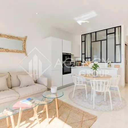 Magnifique Appart'hotel Miramar Apartment *